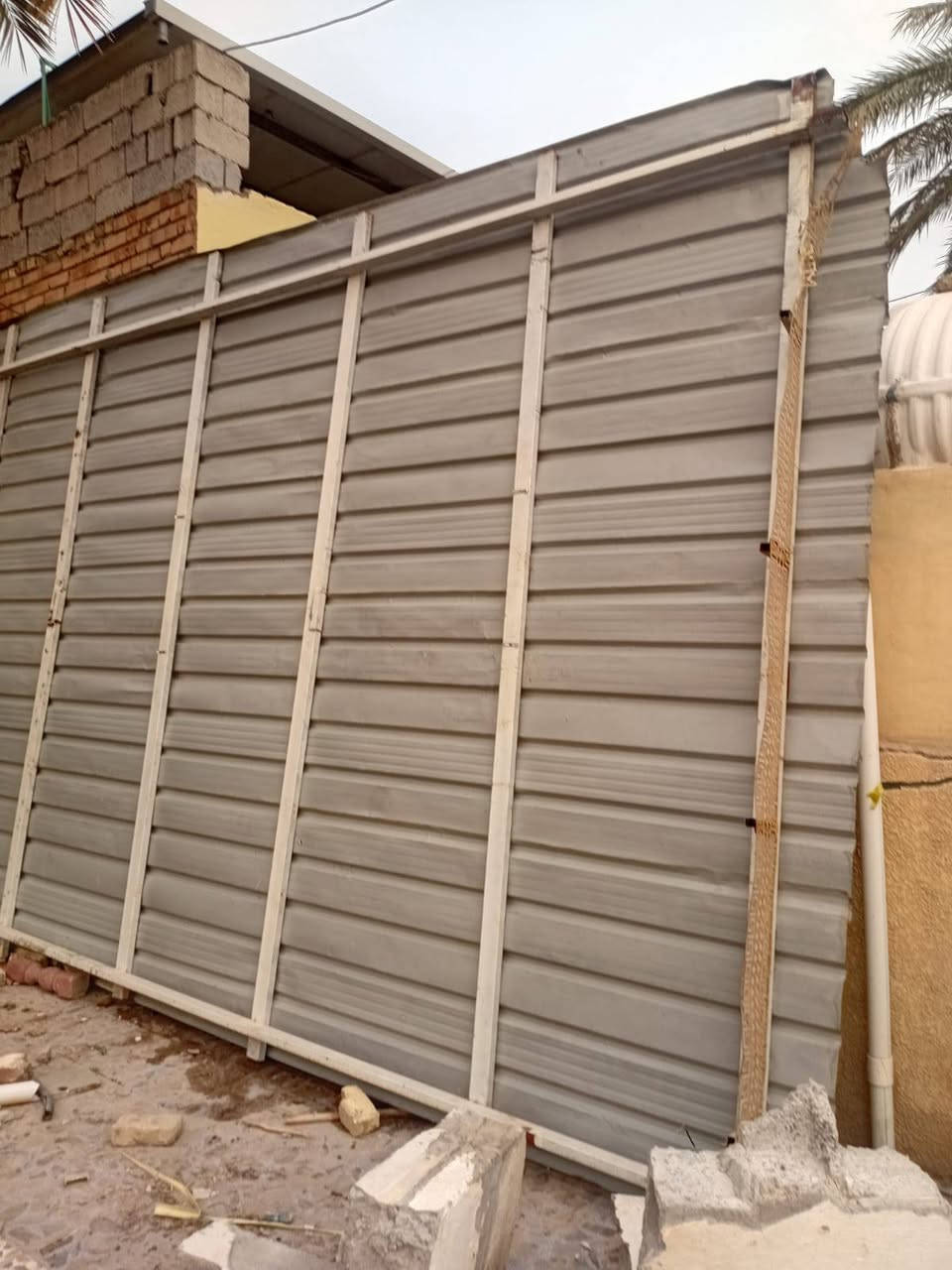 سقيفة نضيفة للبيع 4x6 متر المكان بعقوبة *********** بعقوبة ستفسار خاص
