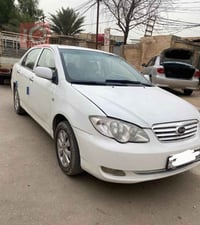 تأجير سائق • اوتوماتيك • ٢٠١٣