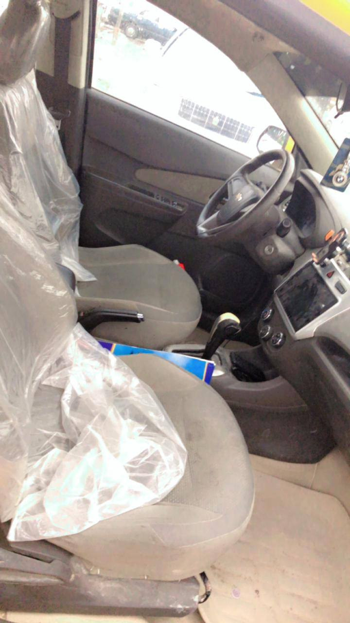 شفر كوبلت مديل 2017مكفوله بيهه بارد بل جاملاق لخلفي وامامي مكينه كير بشرط تبريد شغال سعر ٧٠ وبيهه مجال رقم الموبايل  ***********
