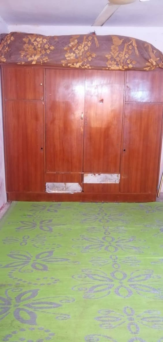 كنتور4 بيبان و 4جرارات للبيع بسعر55 وبي مجال رقم ***********

