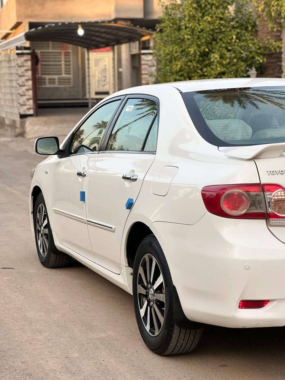 السلام عليكم جميعٱ
للبيع تويوتا كورلا خليجي موديل 2011 محرك 1800 رقم أربيل دولي بسمي حساس خلفي صدر أمامي وخلفي جديد تخم تاير جديد السياره بيها شبر بارد الجاملغ الأمامي بس شبر 
السعر 138
العنوان صلاح الدين بلد،،،، الاتصال ***********
***********
