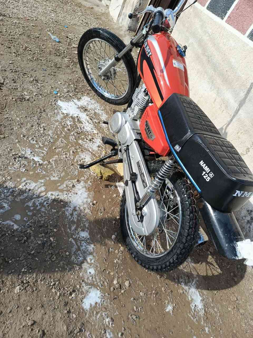 دراجة للبيع شاصي 21وتعمير 25اوراق اصولي العنوان كوت شهداء ***********
