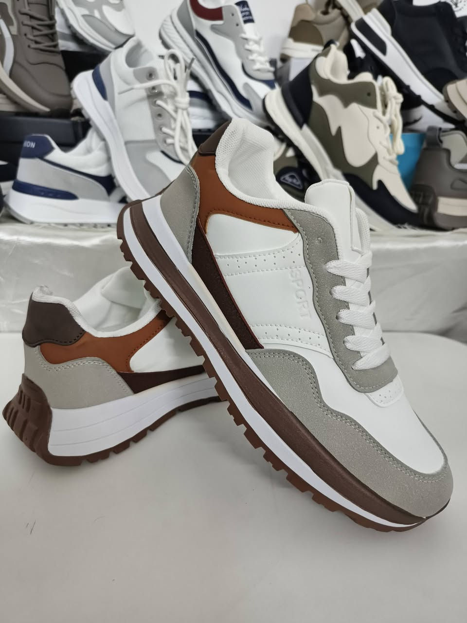 احذيه رجالي جديد
سعر القطعة (10) آلاف مع التوصيل داخل النهروان 
خارج النهروان توصيل 5 آلاف 
للحجز مراسله الصفحة 
واتساب ***********
