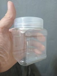 كمية علب بلاستيك قياس ٢٥٠ شفافة مستورد للبيع للتواصل. 07716812970