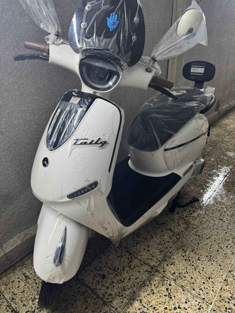 السلام عليكم تايلج كلاسك
٦ بطاريات كرافين 
استخدام شهر دراجه بعده على وضعه اخت الزيرو
ملف ٢٠٠٠
سرعه ٨٢
تمشيك ٧٥ كيلو بالشحنه
مكاني بغداد العطيفيه قرب جامع براثا 
***********
