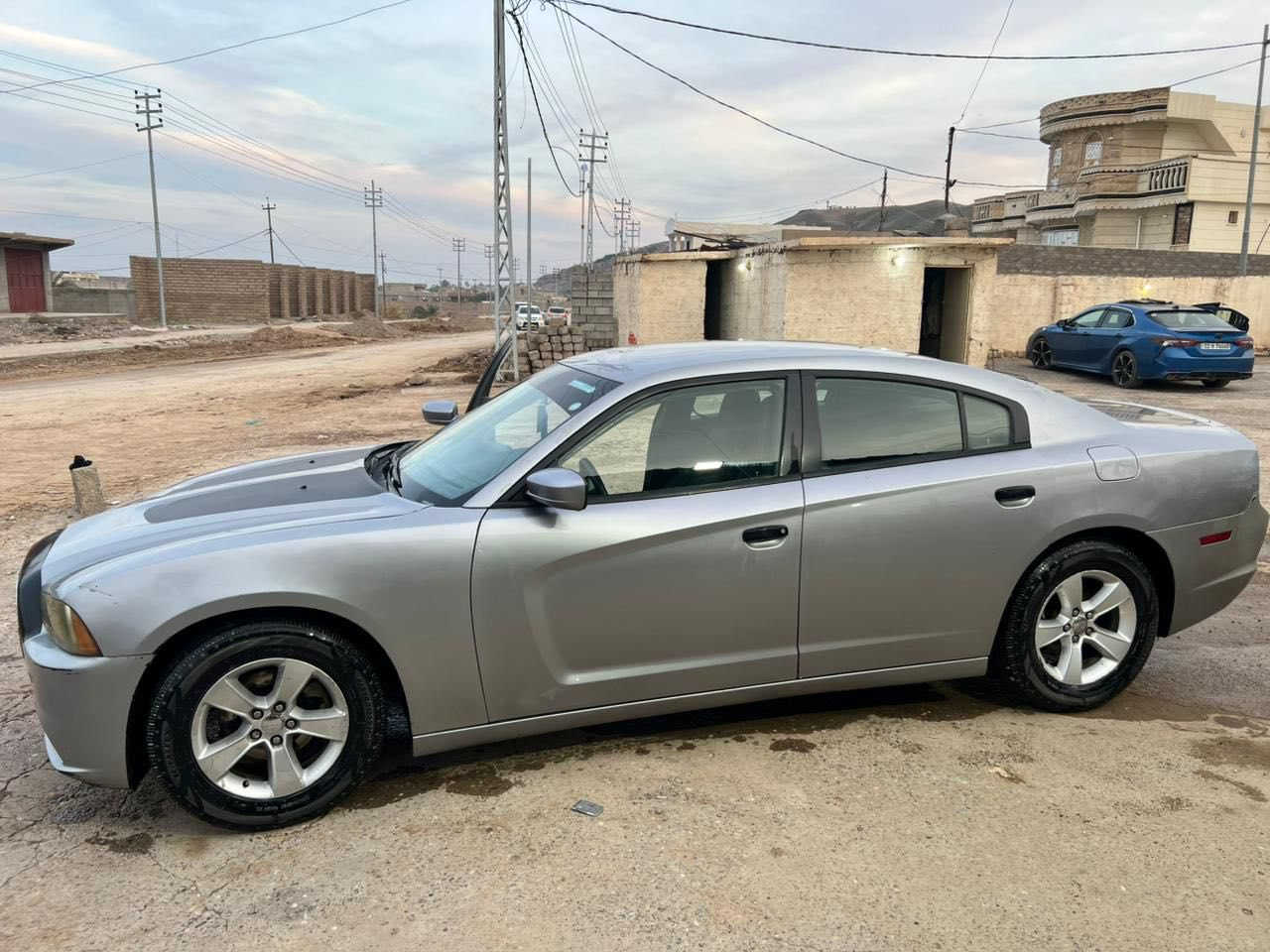 السلام عليكم
جارجر 2014 مكصوص متومه اربيل طبق الاصل
كير كفاله 
محرك 3600 كفاله 
تبريد ثلج
صدر جديد
كيج 260 
اوتو ايكو  
غرفتها حلوه 
داخل فول شاشه زغيرة
السياره جديده مناقصها شي
السعر55 بيها مجال قليل
مكاني صلاح الدين 
رقمي0773 905 8192
