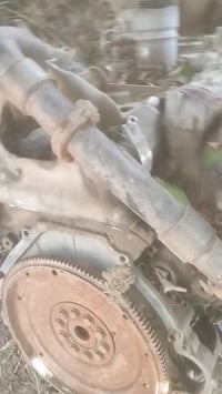 محرك للبيع كامل مع التفرعات محرك فورد 350 گاز للبيع السعر خاص رقم تلفو...