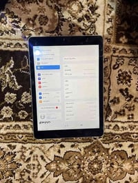 اقره الوصف   ايباد ipad Air2  اصدار البرنامج 15.8.5 ذاكره ١٦ بطاريه  ب...