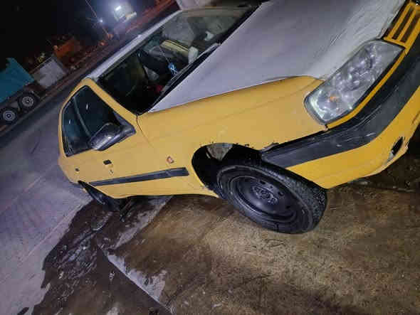 سلام عليكم بيجو 405 موديل 10 كير محرك نضيفات السياره شوفت عينكم بس حداديته مو شي والباقي كلشي جاهز بل سياره كهرباياتهه كلهن شغالات +غرامات وهيه مصفرات السنويه لل2027  السعر 24وبيه مجال .... ***********فيس ما متواجد
