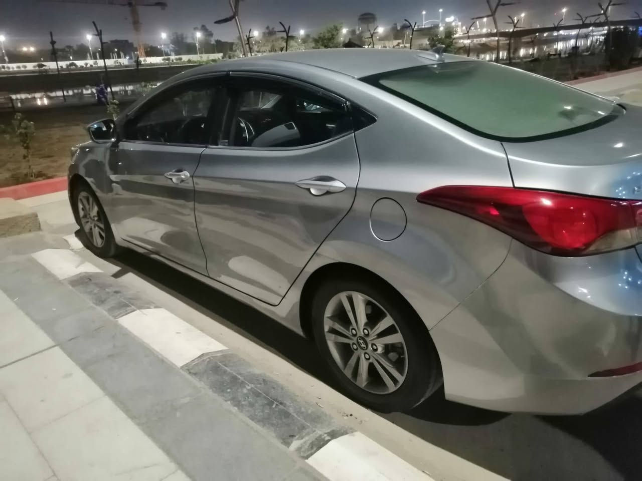 النترا موديل 15 وارد امريكي رقم ذي قار حره باسمي سنويه لـ30 تحويل ثاني يوم  مكينه 2000 دوش كير At
تخم تاير صدر تبريد سياره كامله سونار مرفق بالصور كلشي كدامك واضح سياره جهازه 
السعر110 بيه مجال للشراي 
واتساب اتصال ***********
