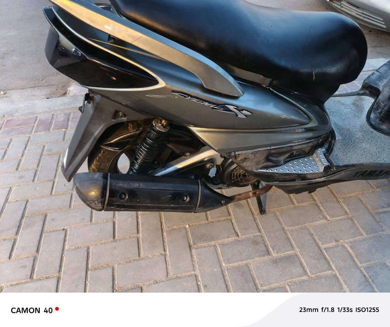 للبيع دراجه سكنس فحل كابريتر
مكينه مكفوله كهربائيات كله شغاله سلف وهندر 
السعر 700 وبيه مجال مكاني بغداد مدينة الصدر 
***********
