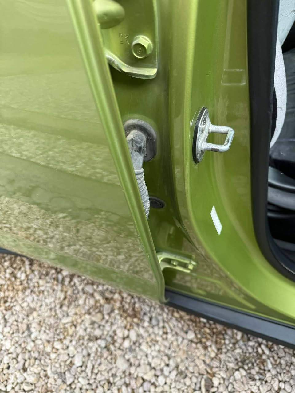 صوول موديل 2017 مكينه كير مكفول ' عداد مسافه 74 تبريد تدفئه شغال تبديل بنيد بدون دواخل ' صبغ باب وربع باب فقط ' سياره رقم بغداد أنكليزي باسمي تخم تاير حداديه جديده رايديها 100 $ ورقه *********** المكان كربلاء الحسينيه
