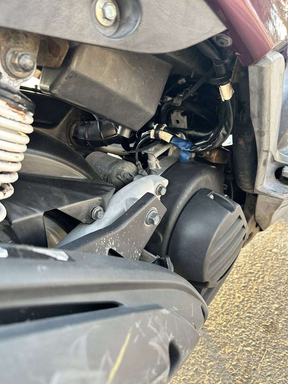 سلام عليكم جي تي آر حديث للبيع مكفوله كفاله عامه مكينه وكفر  دراجه خير من الله تجي وجيب وياك ألف فيتر لون الدراجه بنفسجي يعني بلادي  السعر (1300) وبيها مجال حك الجيه مكاني بغداد الشعب ***********
