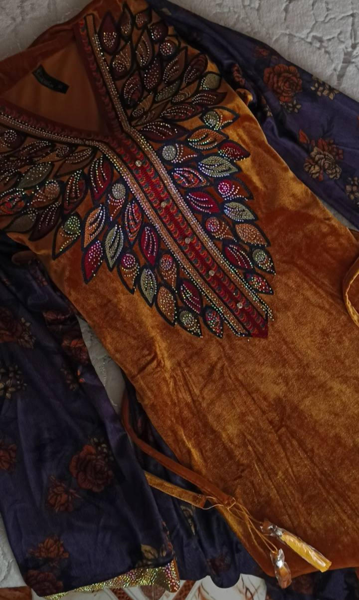 #بنقشة_جديدة  من ماركة #زيرفان ✅ 

القياسات / L XL XXL 
للحجز والاستفسار 👇
.
https://www.facebook.com/share/15zh8erwHk/
. 

https://www.instagram.com/lolo6o6o/profilecard/?igsh=N205ZWh6NHpkeG5m
....
واتساب
***********
https://wa.me/message/YV4DYXFAJOXTK1#ملك_ستور
#ملابس_نسائية
#كرسمس_اعياد_الميلاد🎁🎄❄️☃️
