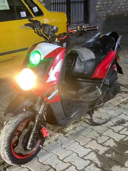 سلام عليكم 
سكنس جبلي للبيع بلادية شغالة نكرة سلف مكينة مامفتوحة أبد ع وضعها البلادي دراجة شلعة ومعدل تخبل كهربائيات كلها شغالة 
مدينة الصدر قطاع 41 
رقمي موجود واتساب ***********
