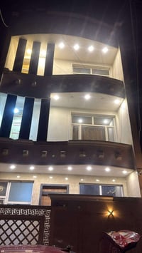 دار ٣ طوابق • ٨٧م • سند ٢٥
