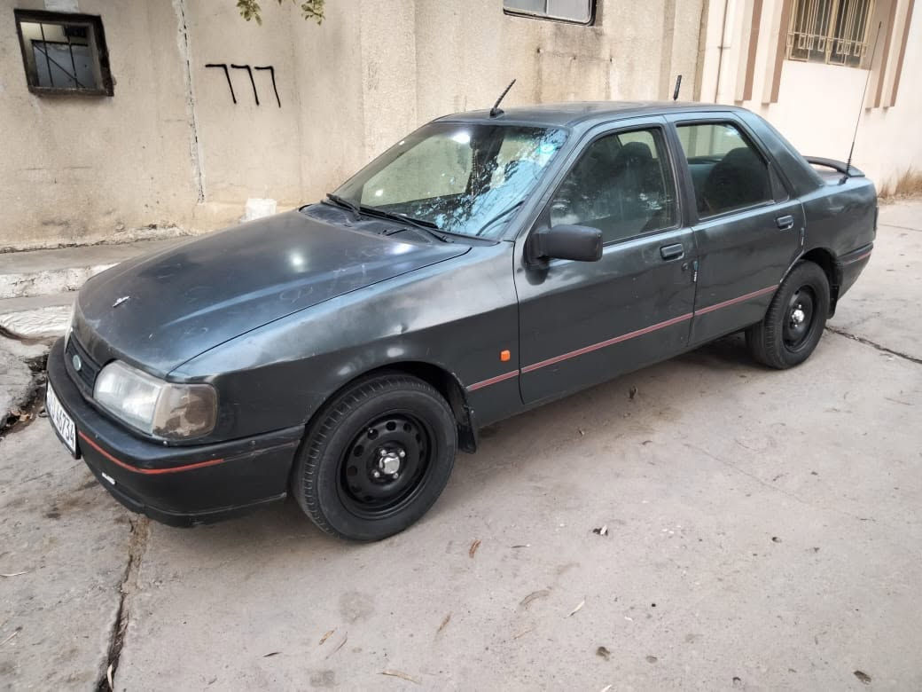 السلام عليكم فورد محير حجم 20 جير ومحرك شرط ضخمها نظيف ضخم تخمها نص عمر سعر 22 وبيها مجال العنوان حي القاهره ***********

