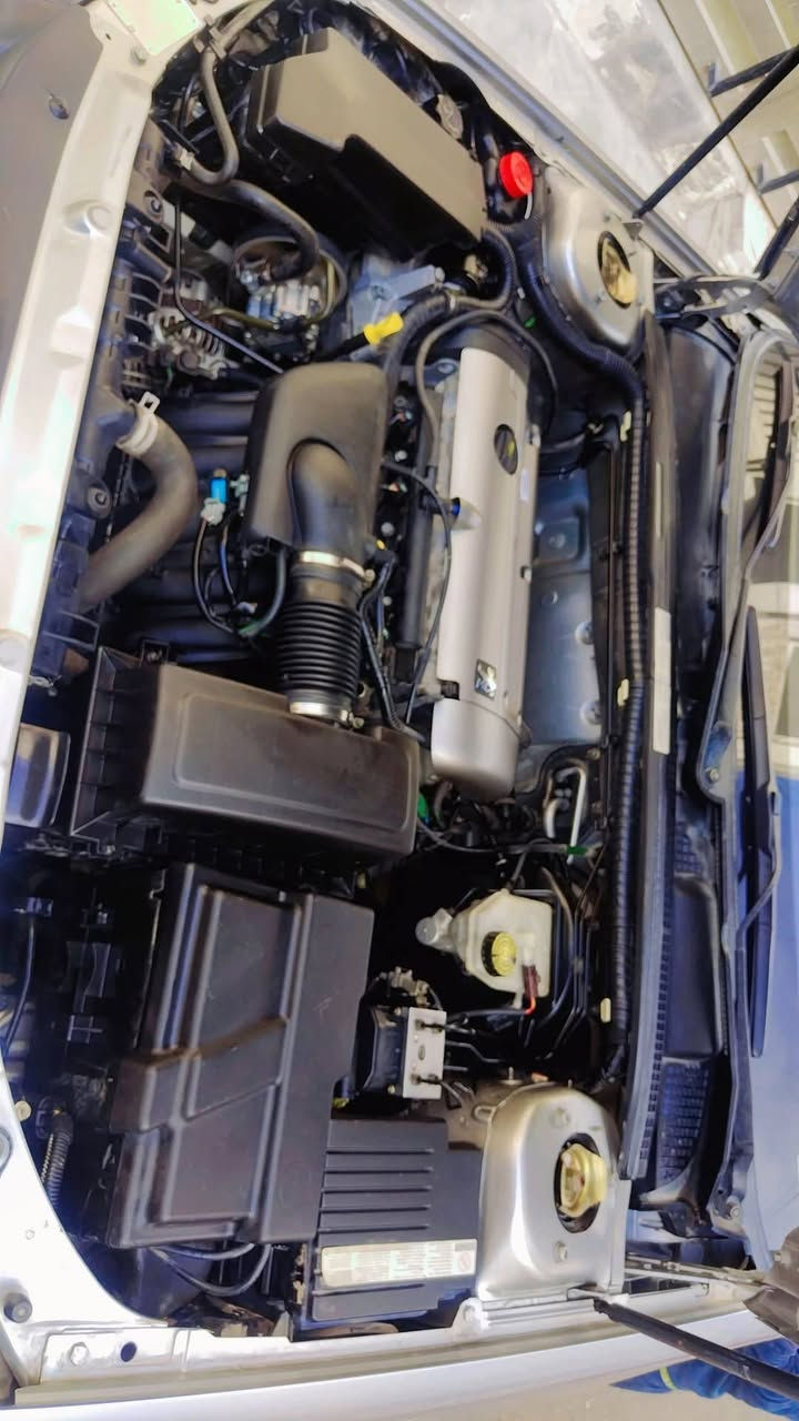 سلام عليكم
سياره بيجو فرنسي 406سياره جديده زيرو يعني كلهه على وضع الشركه ماشيه 55الف حقيقي مديل 2002  السعر 85وبيهه مجال رقم ***********
