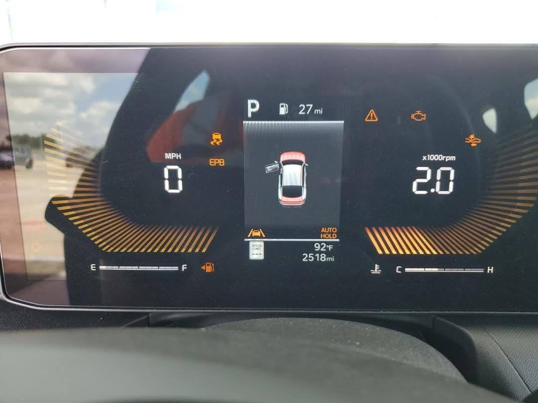 السلام عليكم ورحمة الله وبركاته
سيارة k4. لون فيلي  LX
.سيارة بدون إرباك بدون شاصي بدون لغد بدون جاملغ
ماشية 2500 ميل
(مصلحة وكاملة) تجي واتشوف
بيها بس بنيد مبدل ودعامية مصبوغات ددرجة أولى
156$ وبيها مجال تجي وبالخدمة
مكاني بغداد مدينة الصدر
***********
