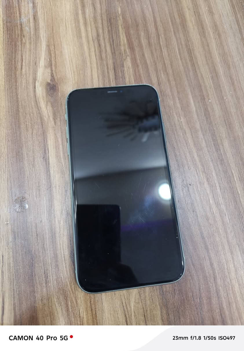 سلام عليكم ايفون11عادي ذاكره 64 نضافة ٪100 نموذج M كلش نضيف ومامفتوح ولا داخل صيانه ابد بطاريه 72 سعرة 215 وبي مجال بسيط مكاني بغداد حي الجهاد *********** وبلعافية على الي ياخذه
