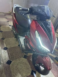 جارجر ٨ • ٨ بطاريات • ٨٠حقيقي