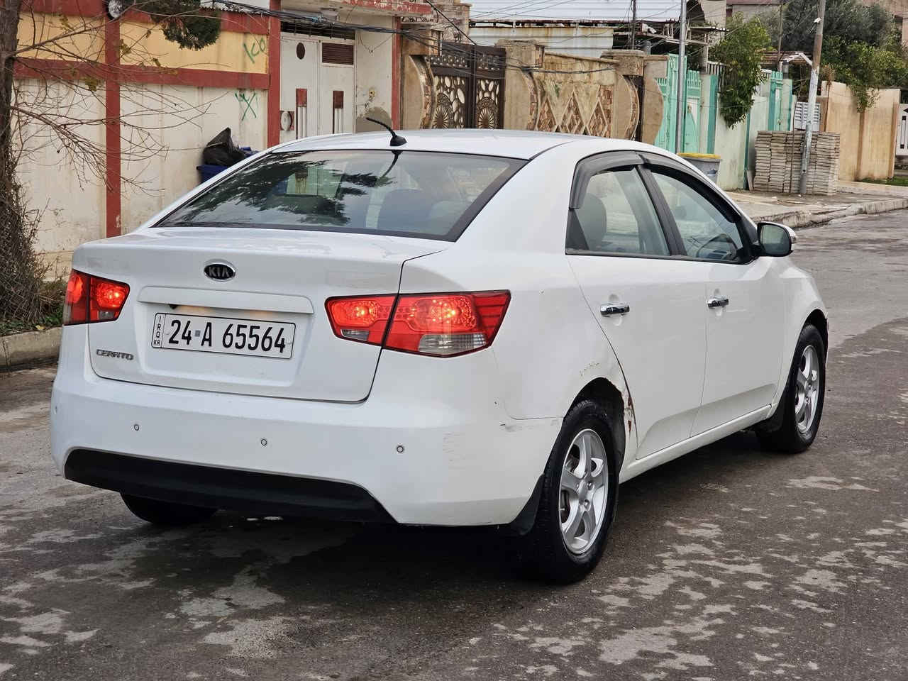 السلام عليكم
كيا سيراتو للبيع 
موديل 2010. السعر.  90
سيراتو محرك حجم  16 دوش 
محرك وكير شرط تبريد شغال
رقم وسنوية جديد وباسمي 
كوبون بانزين بيها شرط التحويل 
صبغ بوند وجاملغ بدون دواخل للاستفسار 
***********
***********. موصل المحاربين
