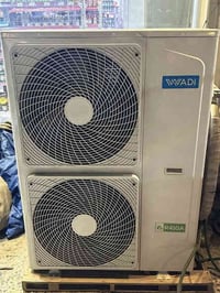 سبالت عدد ٢  الوادي ٣ طن دبل فان اخو الجديد مستخدم فقط ٤ اشهر  العنوان...