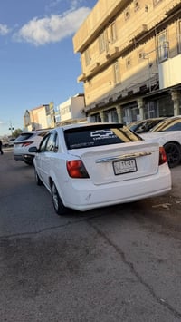 تحويل مباشر • قير عادي • ٢٠٠٥