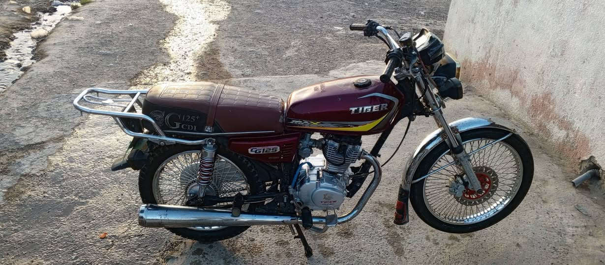 السلام عليكم دراجة للبيع موديل 23 وياهة منفيس شغالة السعر 350 بيعة مجال شوية الاستفسار عل خاص


**إذا كنت صاحب هذا الإعلان وتريد حذفه لأي سبب، رجاءا أرسل رسالة إلى الدعم الفني**