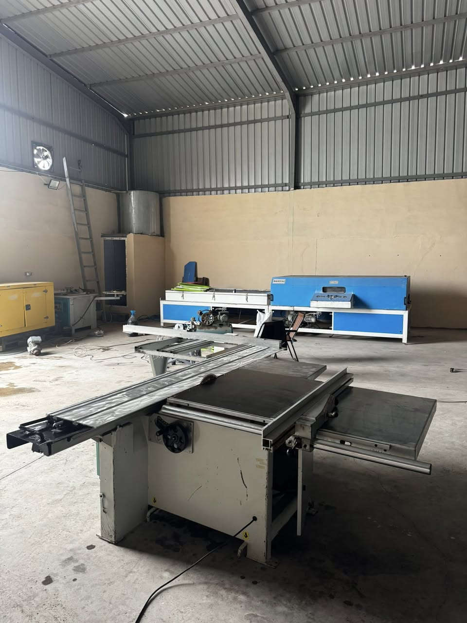 منشار سلايت حجم 220سم
نوعيه تركي جليك نوعيه مضبوته كلش
 مستعمل كلش نضيف
المكينه تريده سنكل لو ثري فيس ابيعلك
عنوان كركوك صناعه جديده
مكتب العاصمه
***********
***********
