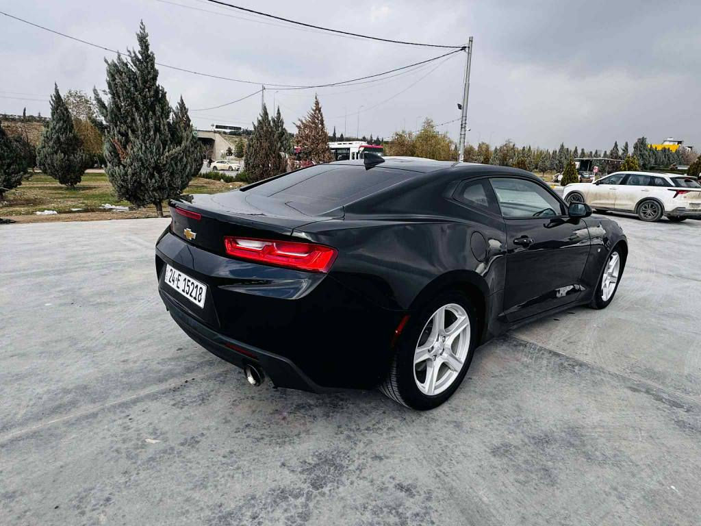 شۆفرلێت کامارۆ مۆدیل2017 یەک پارچی سبوغ هەیە گێرو مەکینەو تەبریت بەشەرت
نرخ99$
*********** أربيل, العراق
