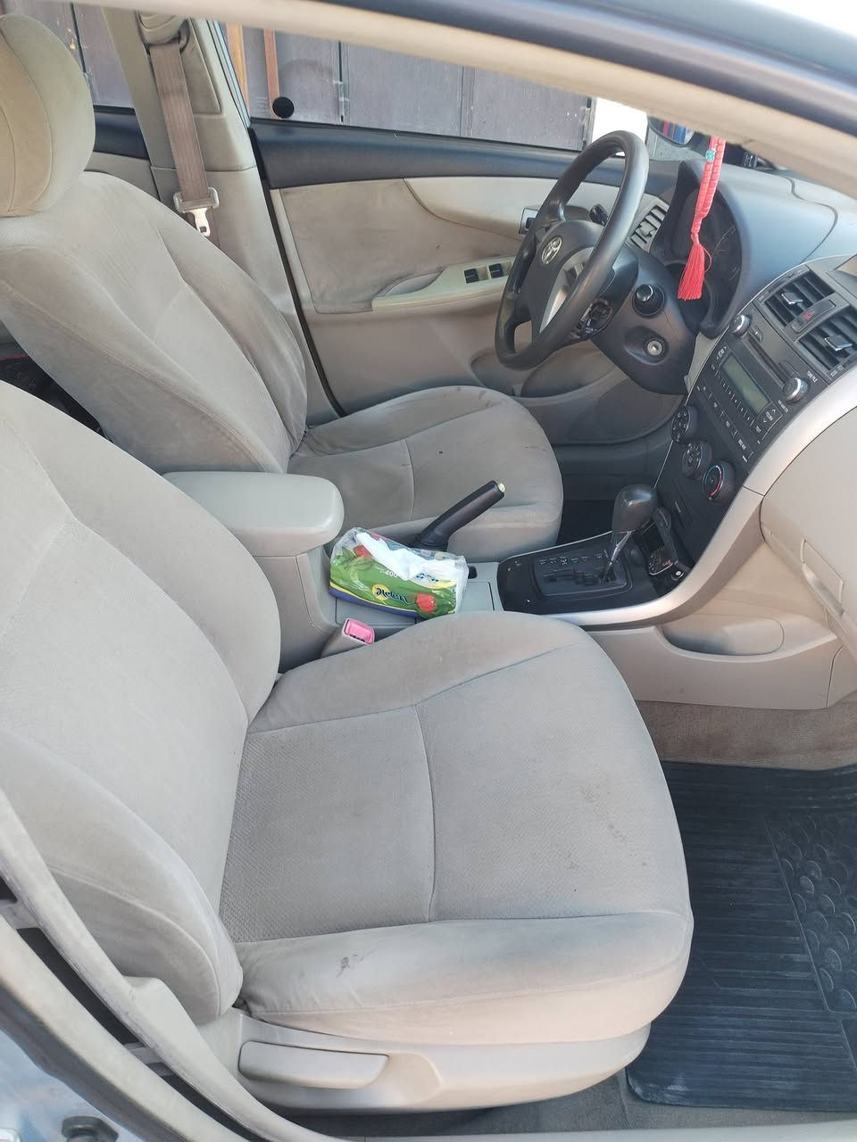 كورلاه رقم أربيل انكليزي موديل 2012
كير محرك شرط كشر نضيف جدا بيها جاملق امامي مبدل وقبق الصندوك مبدل والجاملق جهه السايق تكحيل بدون دواخل سعر 125 وبيها مجال مكان صلاح الدين بيجي هاتف *********** ***********
