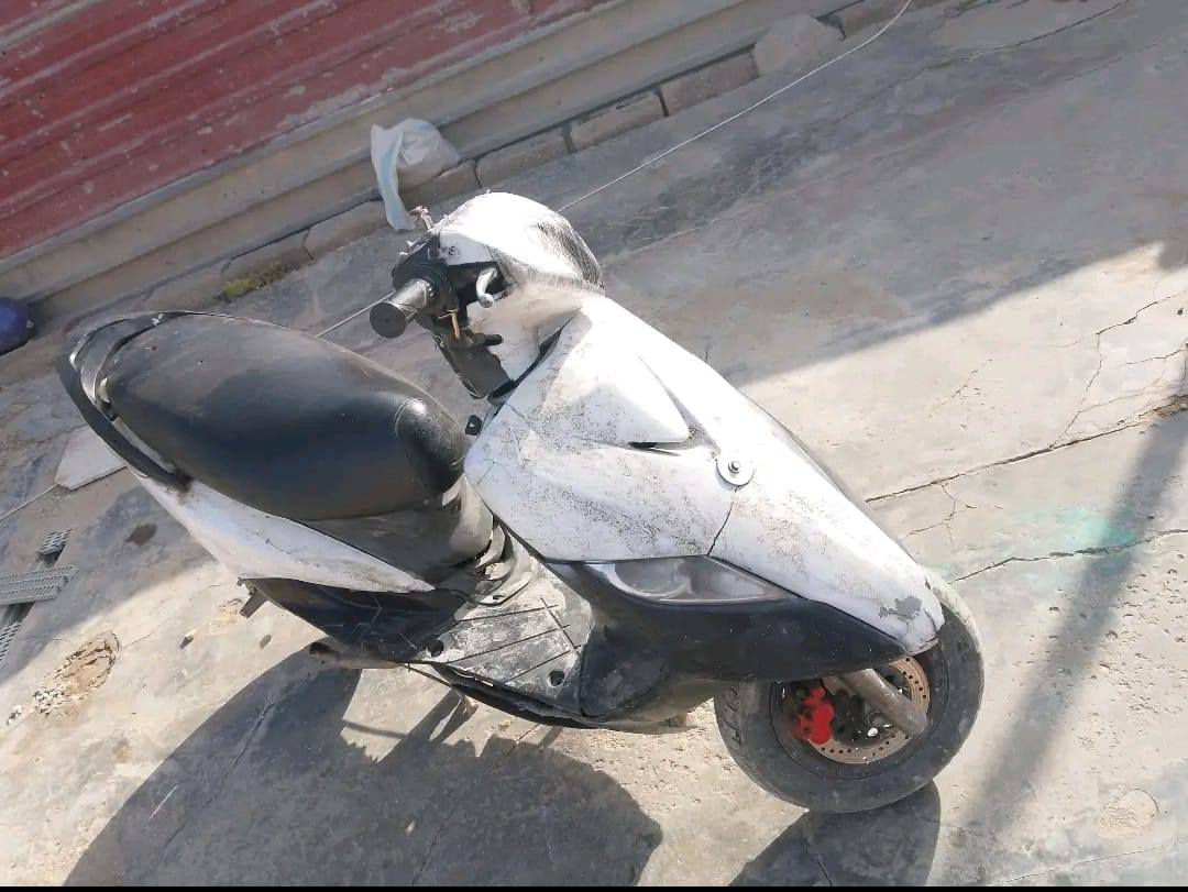 سلام عليكم دراجة ثعلب سكنس نثية دراجه حلوة كهربائياتهة كلهة شغاله نكره سلف نقص فقط باتري واتكفل بكلشي سعره 150 وبيهة مجال قليل لليشتري عنواني بغداد فلكه حي النصر مامتواجر علفيس *********** بي واتساب  ودراجة كلش نضيفة
