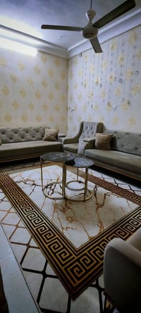 كنب مستعمل • حالة جيدة • درجة أولى