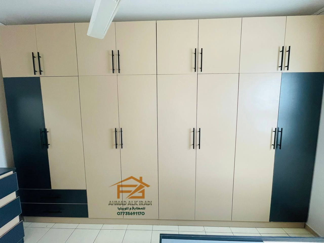 🛠 نصمم  🥸🪚 🥸 نبدع 🪛 💪🔨 نتميز ⭐🌟

🛏 تصميم وتنفيذ غرفة ڪاملة 
 ↩  سرير نفرين 
 وكنتور 8 أبواب ملحق 
+ ميز تواليت 
🌀 خشب  Mdf تركي درجة أولى ..
 🔹️تنفيذ  ...
  موديل عملي وأنيق  في شقق بسمايا ..
حسب طلب الزبون 🤩👌... ومستعدين بتجهيزكم بأي موديل أو لون حسب طلبكم ومن أرقى أنواع الخشب  🤩👏
🔱 مع ضمان الجودة والمتانة و جمال التصميم  👏💪
تجدونها فقط عند #الڪرادي_للمطابخ_والموبيليا  🤩🤩

🔻
🌇 العنوان // مقابل مجمع بسماية.. قريب من حلويات برهومي 
(حلويات برهومي اكو شارع بصفهم تدخلون بي وتتصلون بينا ندليكم على المعرض ....

🔽
📲 للاتصال والاستفسار ،،، ((( *********** )))
احمد الكرادي ↩ متوفر واتس 

⭕ او مراسلة الصفحة وسيتم الرد بأسرع وقت مع فائق التقدير  🌹
