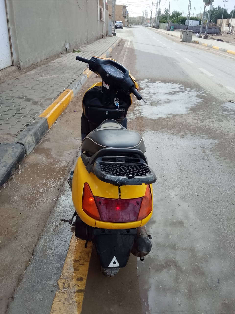 سبيسي ياباني مجفته مره وحده بيها بس هذا الضرر بالكفر بسيط وكلها شغاله دراجه خير من الله سعر خاص لو اتصال ***********مكاني كوت
