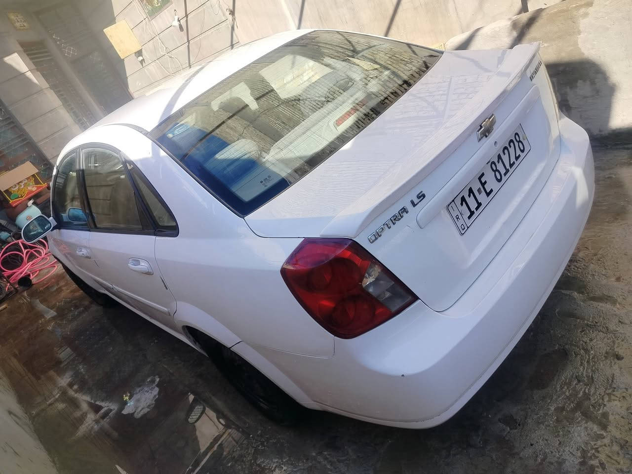 اولترا للبيع 2012سياره جاهزه محرك مجفت جديد ضربتات جاملغات امامي عالبارد والدوسه الجوه الباب تقريب شبر حار مصبوغه السعر 75ورقه ***********
