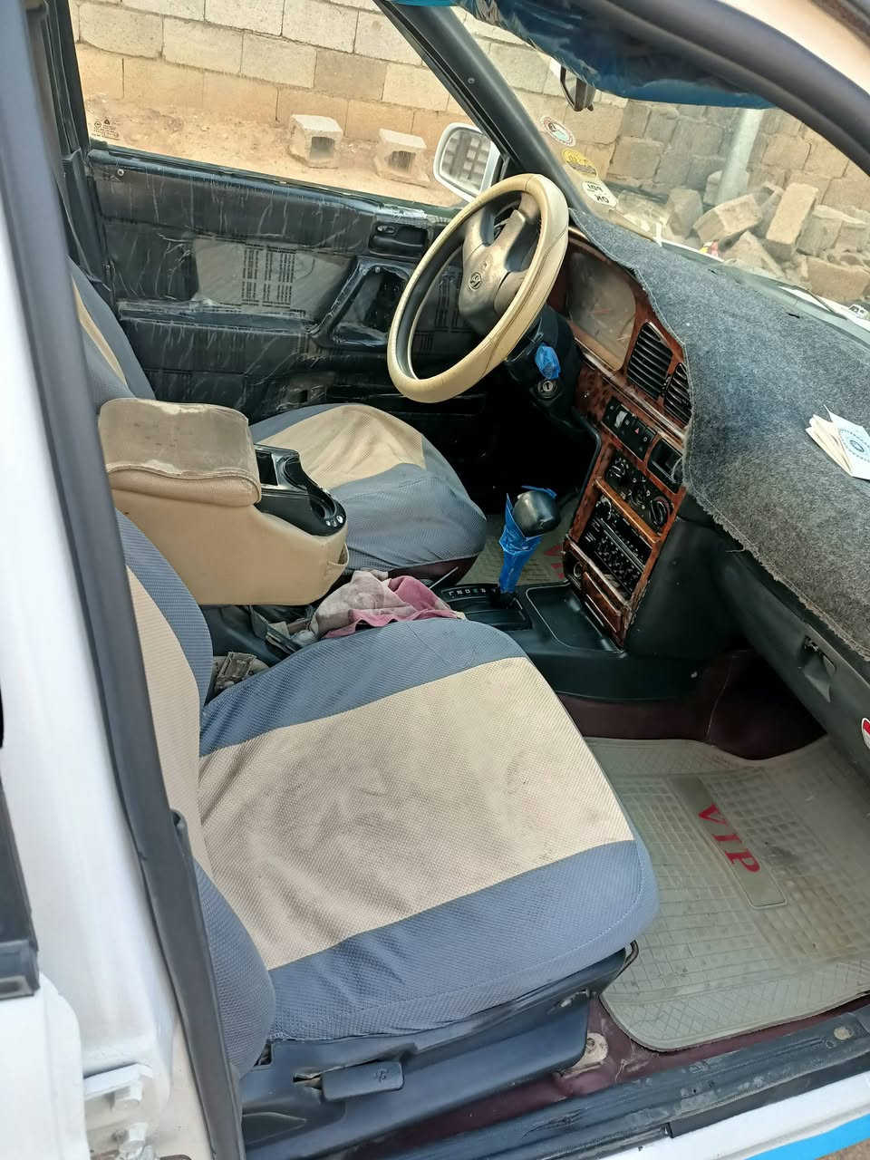 سلام عليكم النترى موديل ٩٣ سياره حلوه مصبوغه عام جماليه رقم ديالى البيع شرط التحويل السياره احلى من الصور مكينه مكفوله لا تبخير ولا تنقص افريم ممات ابلادي السعر ٣٢ مكان السياره قرب بوابه بغداد اي تفاصيل ***********
