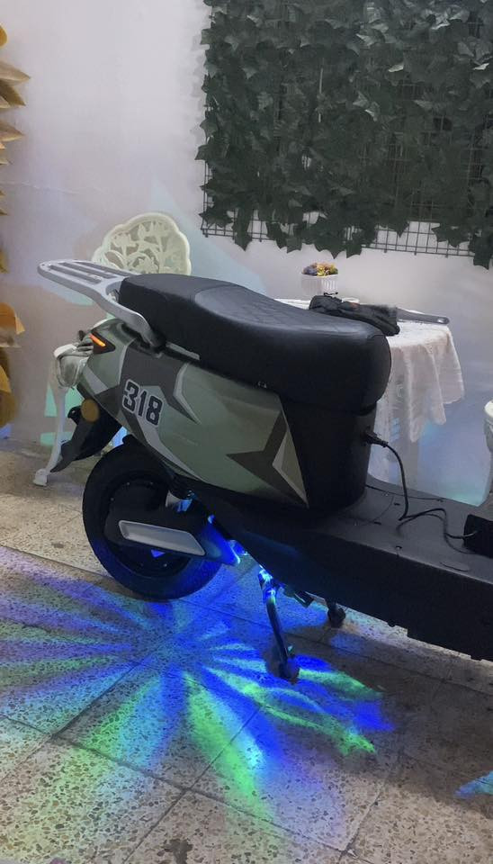 السلام عليكم أخوان
ماطور شحن 318
نضافه %90 بعده عل وكاله 
صندوق مالته موجود 
مرايات الاصليه مالته موجوده 
سعر 650وبي مجال قليل

(ملاحضه )بي كسر بل درع موضح بل صوره


**إذا كنت صاحب هذا الإعلان وتريد حذفه لأي سبب، رجاءا أرسل رسالة إلى الدعم الفني**