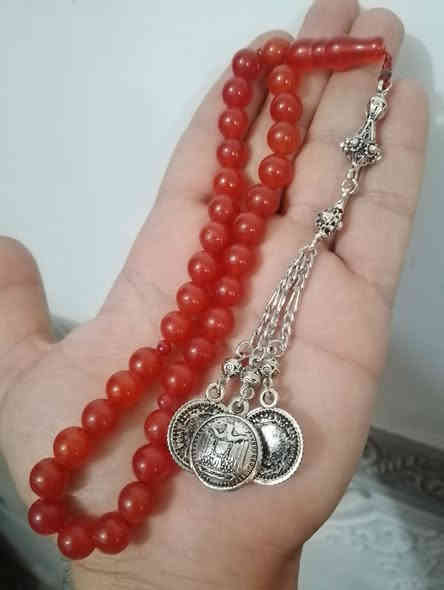 مسبحه عقيق هندي احمر ثلث شبابي بسعر 20 الف واصل  داخل بغداد وللمحافظات ***********
