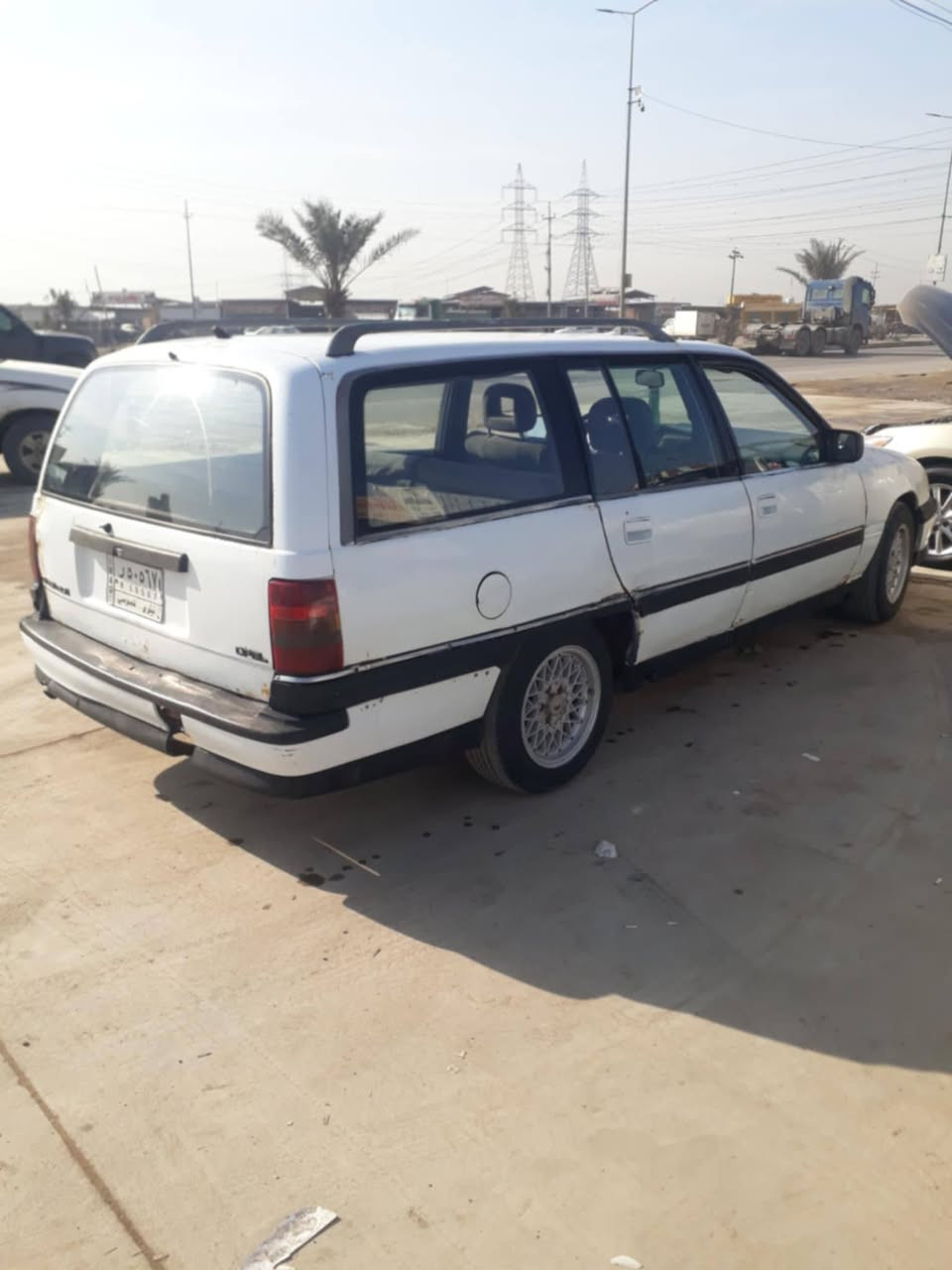 اوميكا استيشن حجم 20
رقم الماني سنوية اخضر   
محرك و كير بشرط  سعر 20
     ‏‪0750 375 1766‬‏
