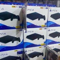 جهاز بلي 4 سلم باله (غير مستخدم داخل العراق) مع الملحقات والعاب حسب طل...