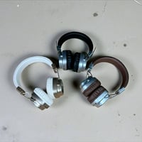 سماعة رأس بلوتوث JBL TUNE 440BT بإضاءة 3D LED – صوت Pure Bass  الاستخد...