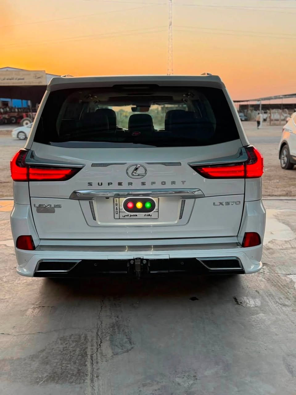 معرض الحسن لتجاره السيارات 

العنوان واسط الزبيديه 

بريم LX570 SUPER SPORT 
موديل 2016

مواصفات اللكزز معروفة:
مكينة 5700
6 وضعيات قيادة
7 راكب
ثلاث قطع تبريد
تحكم فور ويل
نظام المساعدة في صعود ونزول المنحدرات
هاند بريك بصمة
داخل جلد مشمشي 
كراسي خزن ميموري 3 وضعيات 
تدفئة وتبريد كراسي 
ماوس
خمس كاميرات 360
ويالة نيكل
حساسات امامي خلفي
جكات تصعد وتنزل 
لايتات LED اوتو متفاعلة 
رادار 
مانع اصطدام
مري كهرباء وشفط
فتحة
داتا شو
ستيرن كهرباء
جنطة كهرباء
كراسي الصف الثالث كهرباء
بردات خلفية
شاشات خلفية 
تحكم بالتبريد الخلفي منفصل
سماعات mark levinson 
وبعد بيها مواصفات اهواي 

السياره بيها بنيد مبدل بلادي 

موبايل / ***********
السعر/ 485 وبيها مجال 
رقم بغداد بسمي 
السونار مرفق بلمنشور !!!
