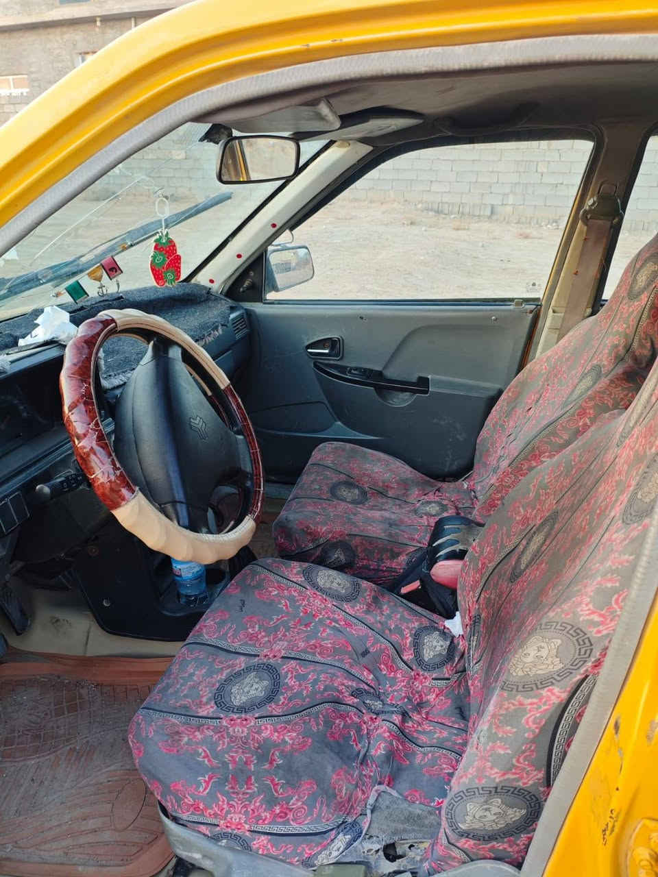 سلام عليكم سايبه البيع موديل 2011سياره جاهزه سعر22بيه مجال مكاني فلوجه***********
