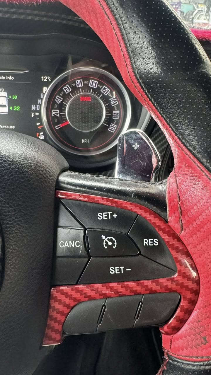 سلام عليكم شباب جالنجر 2016 -محرك6400 سكات باك
برمجة مصطفى ايكل 
بلكات ريسنك
ولف ريسنك
فيت بم ريسنك
ويالة ديمن تو سايز
شفتات ستيرن هيلكات
فجوج برمبو 4 بستم
دسكات برمبو
لدات جانبي تكساس
تايرات جديد 315
بطارية جديد 
دواخل كاربون فايبر سيارة عليهة اضافات حلوة 
سيارة بدون نقص 
سيارة مو حزام اني ابيع حزام  رقم بغداد شرط التحويل والغرامات 
سعر 150 بي مجال للشراي عنواني كركوك 
☎️***********
