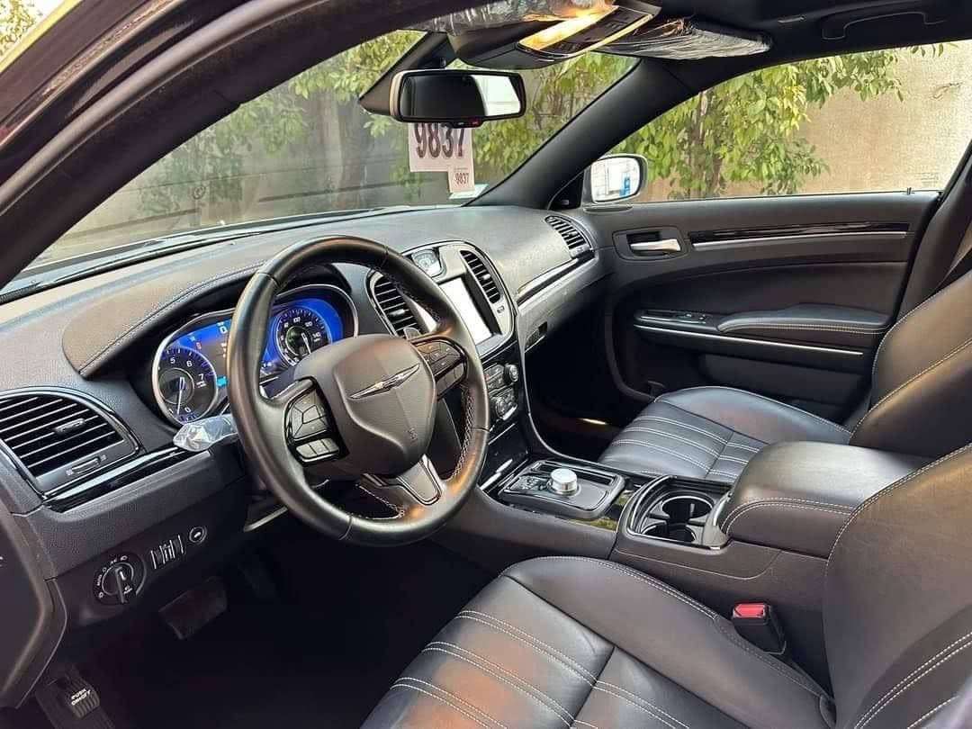 سعرر $270وبيها مجال بسيط
الموديل: 2021. 
المحرك : V6 . 3.6L . 
الفئه :S
عداد المسافة 74حقيقي
المواصفات :
* نقطة عمياء . 
* مصابيح امامية زنون مع LED . 
* مقصورة الركاب من الجلد الفاخر .  
* مقاعد أمامية كهربائية عدد 2 . 
* حساسات امامى و خلفى .
* مقاعد أمامية هيتر . 
* تشغيل عن بعد . 
* ستيرن كهربائي . 
بجم كبير  .
* سبورت مود .
* محدد سرعة . 
* كاميرا خلفية .
* مرايا متحسسة للاضاءة العالية .
* دخول ذكي (بصمة) .
 * حجر اكزوز بشرط .كواتم بلاديه موجوده
حادث اميركا موجود بالصوره
مبدل چاملغ امامي نفس الون بلادي بدون ايرباك حادث سطحي
علمن مامتوجد على فيس ***********
