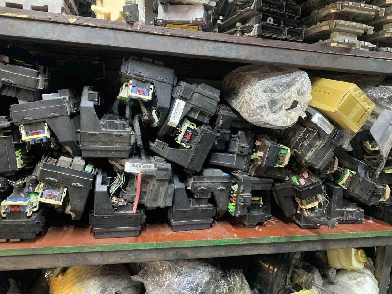 بسم الله الرحمن الرحيم 
يعلن محل مصطفى عالم الأمريكي عن وصول 
ادوات صدر وكشر و نواعم و كهربائيات جيب لبرتي و دوج نترو 
عنواني بغداد ساحة الطيران اول فرع يمين
يوجد خدمة توصيل 
***********
***********
