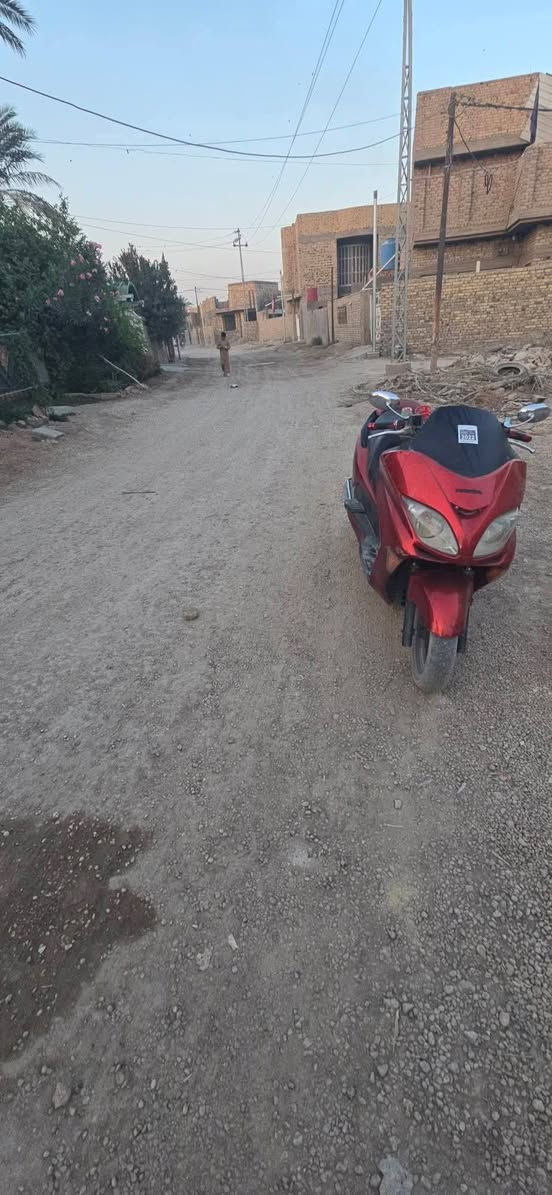 يالله 

قطعه للبيع مساحه 121ونص مفرزوه سندباسمي. خدمات كامله مجاري ضوئي قريبه عله شارع 30 حي العسكري مسافه 50متر اي استفسار خاص اواتصال ***********.***********
