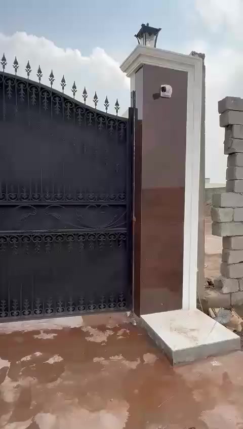 �🔥 استثمر بهدوء… وامتلك رفاهية الريف داخل بغداد 🔥🌿

هل تبحث عن مكان يجمع بين الهدوء، الخصوصية، وفرصة استثمار رابحة؟
✨ هذه فرصتك لامتلاك مزرعة مميزة في موقع مطلوب ✨

📍 الدورة / عرب جبور – مجمع الزمرد
📄 طابو زراعي (سند 25) ✔️

🌟 مميزات ما تتكرر:
1️⃣ 📐 مساحة 1000 متر – مثالية لمشروعك أو استراحتك الخاصة
2️⃣ 🛣️ شارع 15 متر مبلط – مخصص للمزارع فقط (هدوء وراحة تامة)
3️⃣ 🏡 بناء حديث 2026 – جاهز بدون تعب أو مصاريف إضافية
4️⃣ 🌴 أجواء ريفية راقية – تبعدك عن ضوضاء المدينة وتقرّبك للراحة

💡 ليش تختارها؟
✔️ موقع مرغوب وقابل للارتفاع بالسعر
✔️ مناسبة للسكن أو الاستثمار أو الاستجمام
✔️ فرصة نادرة بهالمواصفات والسعر

💰 السعر: 460 (قابل للتفاوض)

📞 احجز فرصتك الآن قبل لا تضيع:
***********
***********

⚠️ الفرص المميزة ما تنتظر… والبيع للجادين فق
